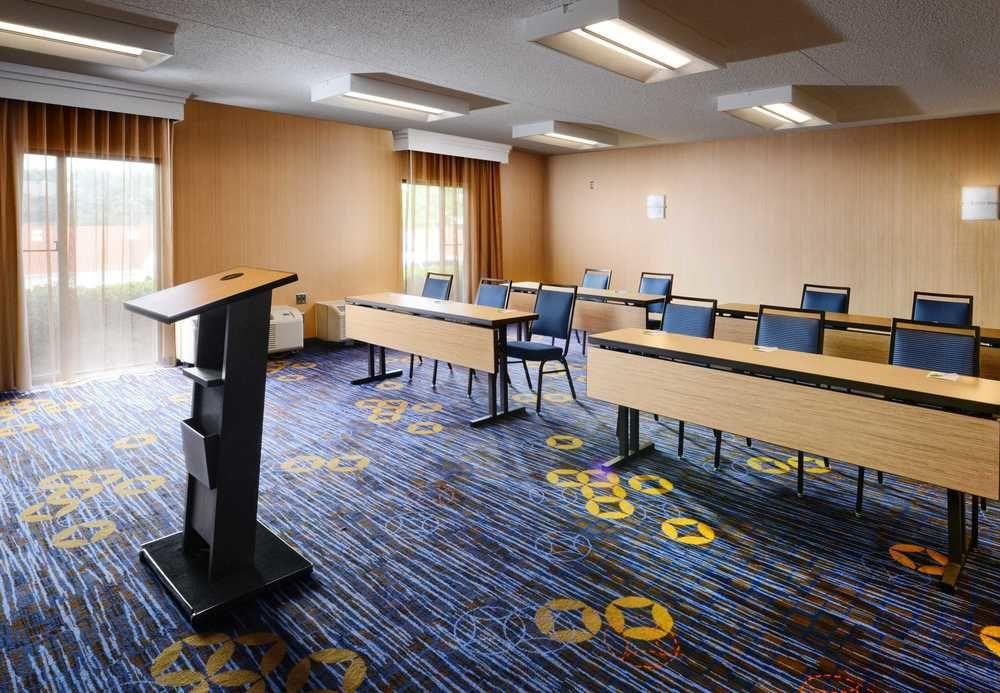Courtyard By Marriott Dallas Richardson At Spring Valley Exteriér fotografie