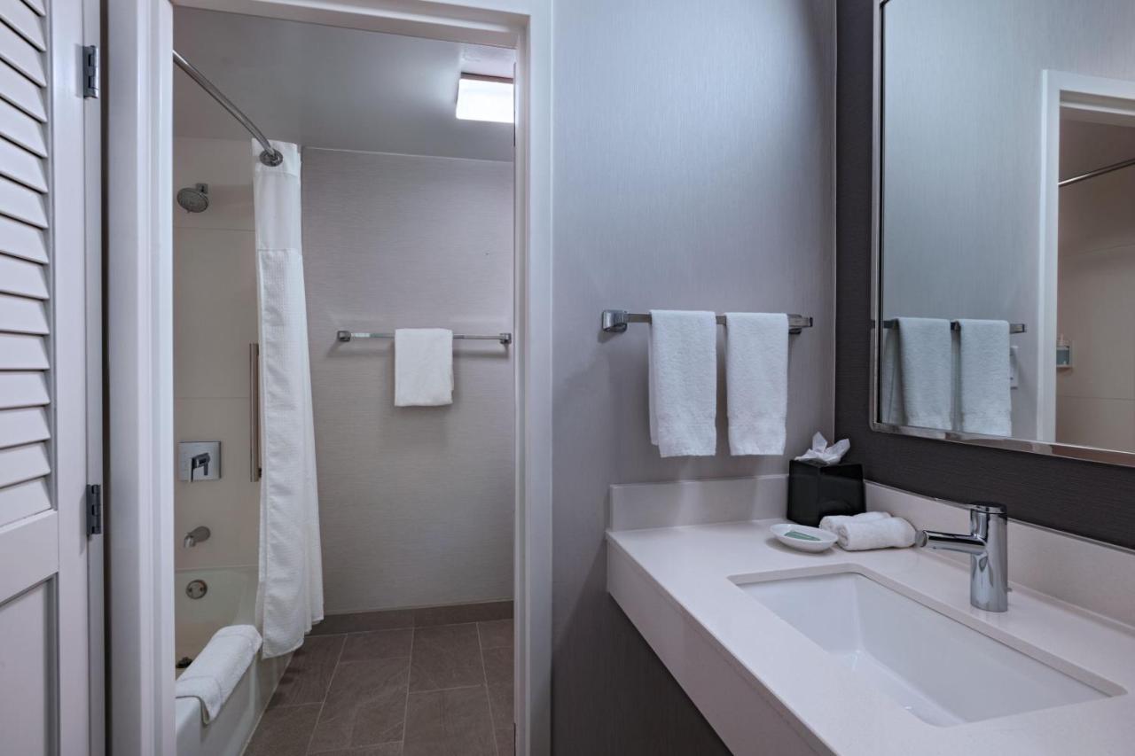 Courtyard By Marriott Dallas Richardson At Spring Valley Exteriér fotografie