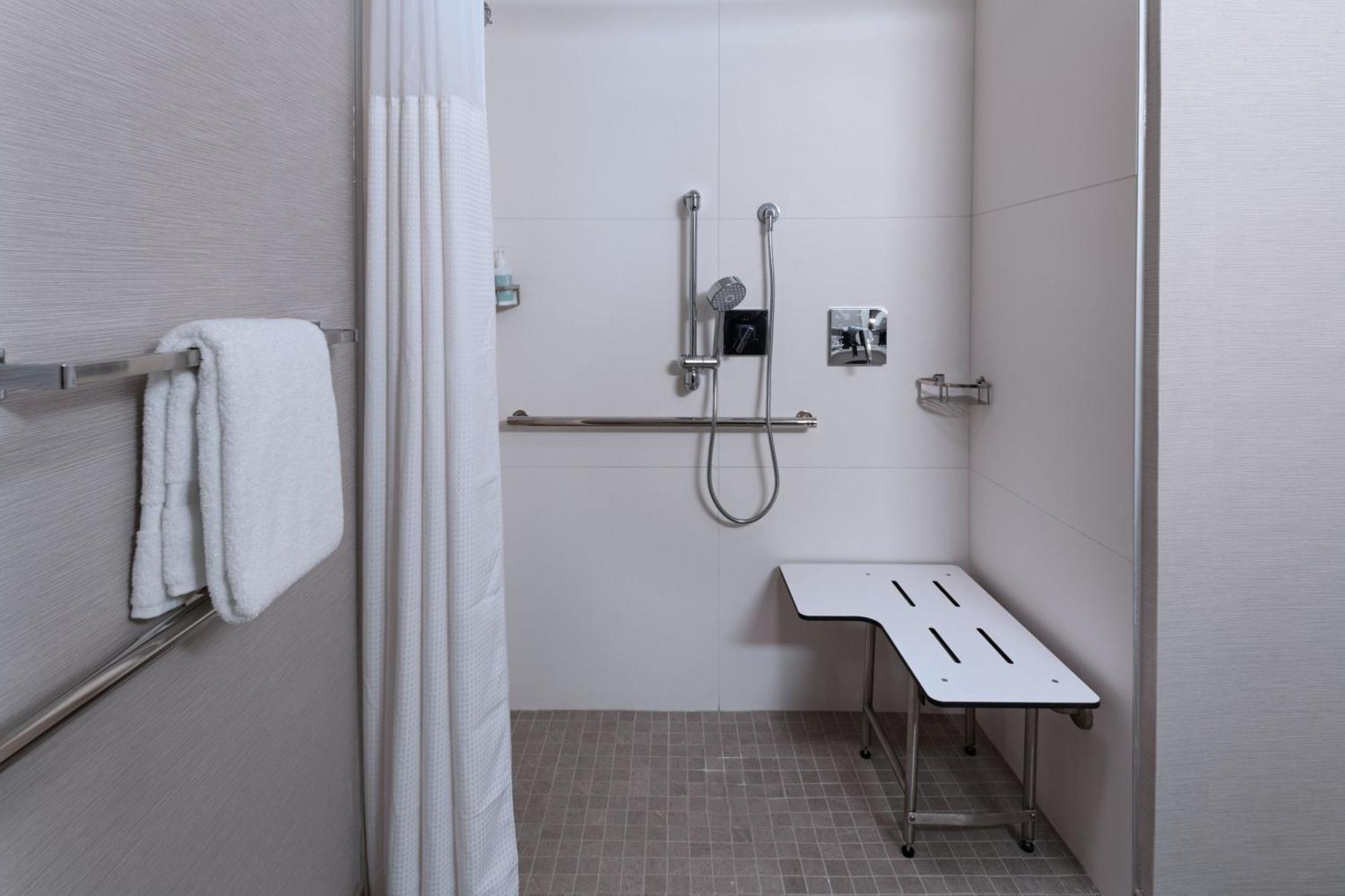 Courtyard By Marriott Dallas Richardson At Spring Valley Exteriér fotografie