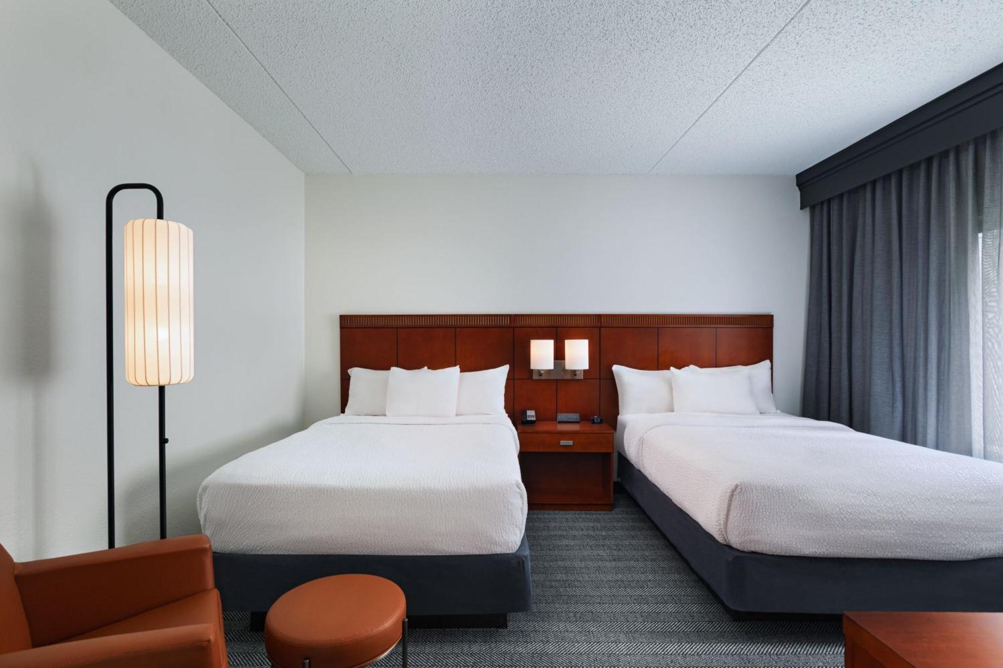 Courtyard By Marriott Dallas Richardson At Spring Valley Exteriér fotografie